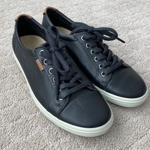 Black Ecco Tennis Shoes Never worn, size 38